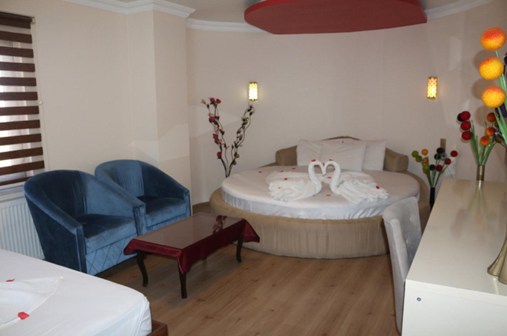Mesnevi Hotel Konya Rum bild